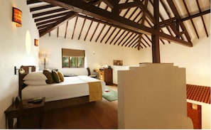 Premium bedding, in-room safe, iron/ironing board, rollaway beds