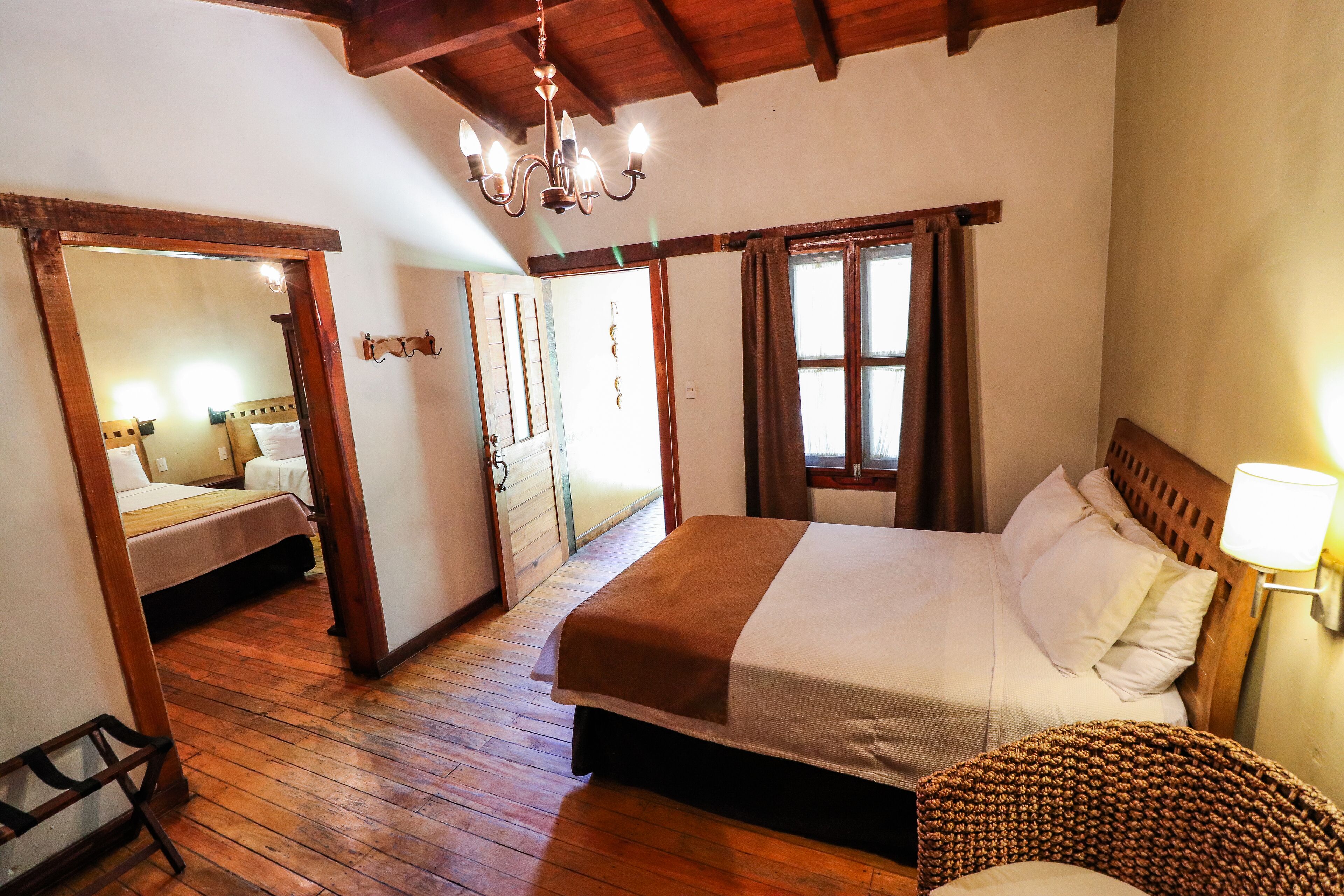 Suite-Cabana | Allergikerbettwaren, Daunenbettdecken, Zimmersafe, Schreibtisch