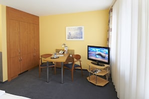 Room amenity - GHOTEL hotel & living München-Zentrum (Munich)