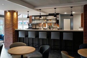 Bar (en el alojamiento)