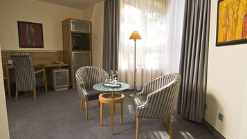 Superior Double Room | Living area