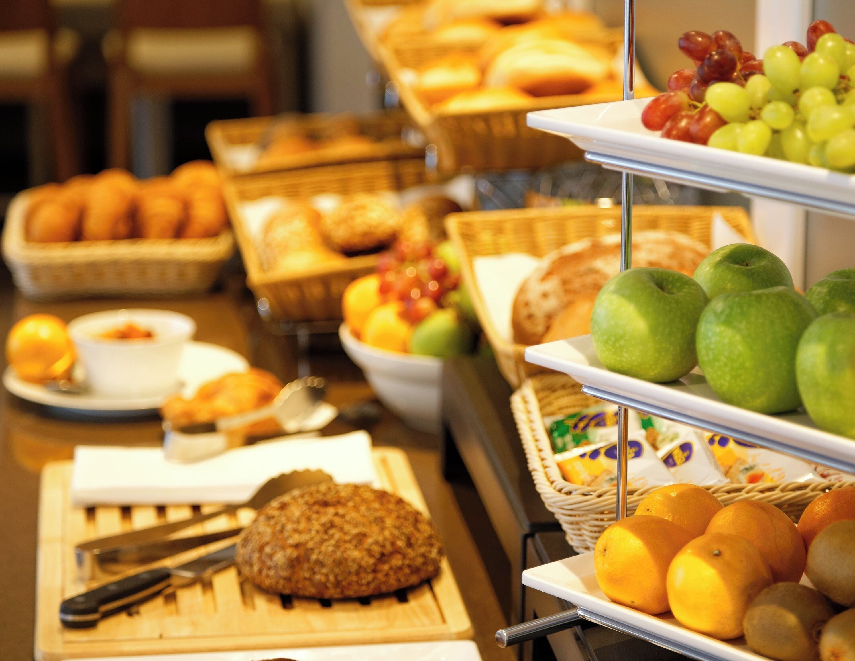 Päivittäinen buffetaamiainen (18 EUR per henkilö)