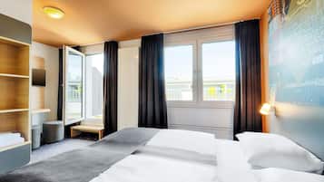 Allergikerbettwaren, Zimmersafe, Schreibtisch, Verdunkelungsvorhänge