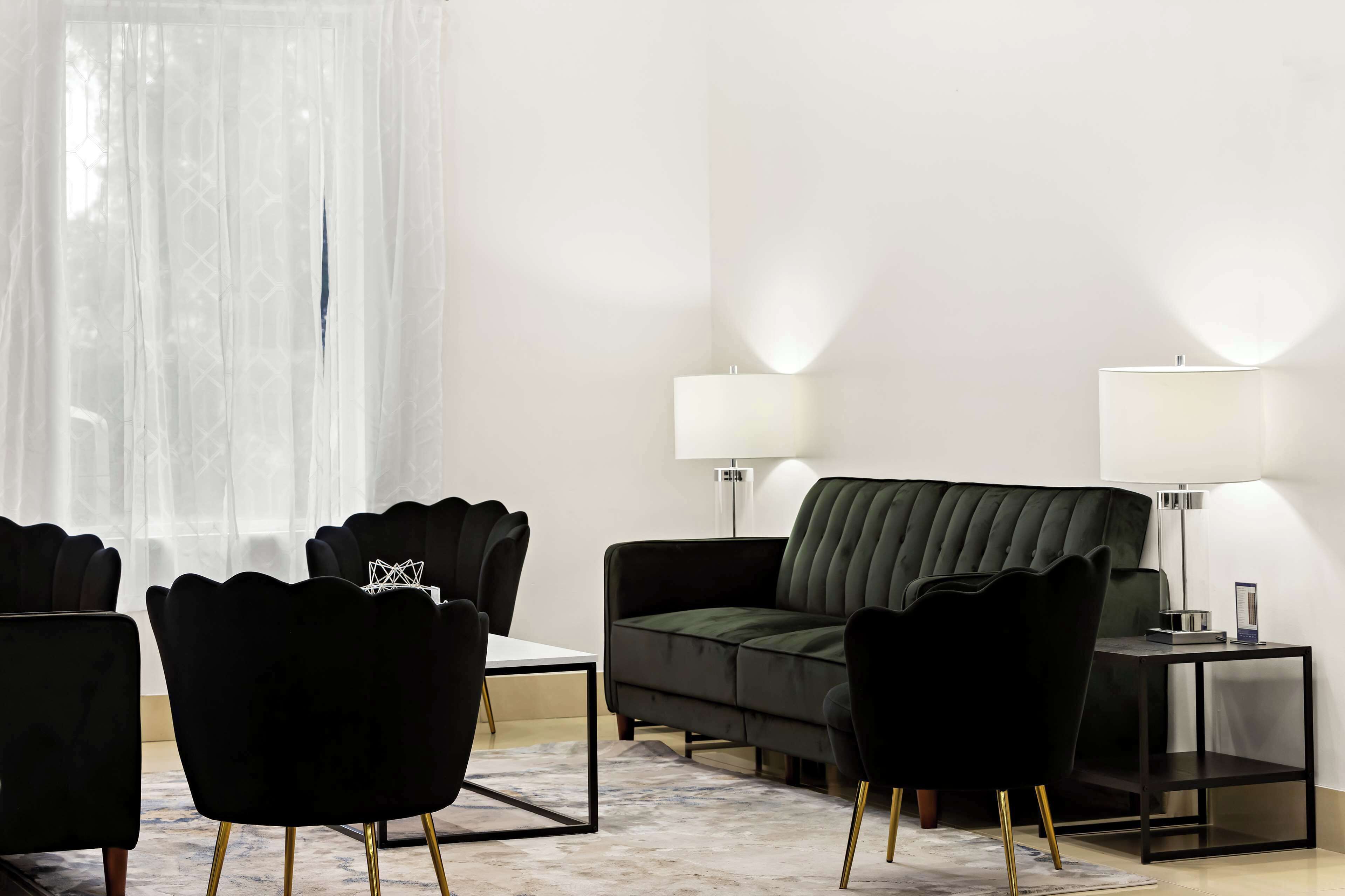 Photo - Sonesta Essential Savannah