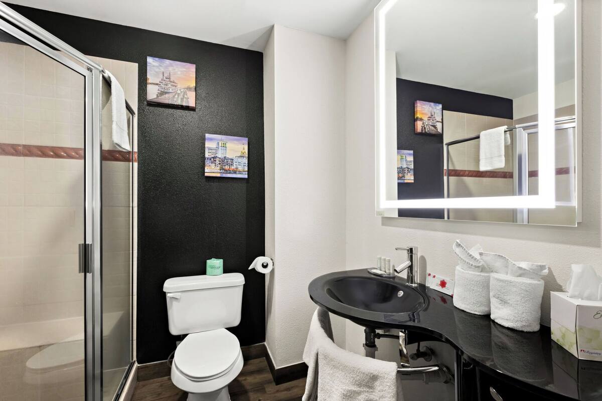 Bathroom shower