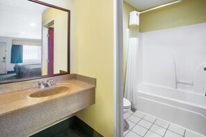Duschwanne, Komfortbadewanne, kostenlose Toilettenartikel, Haartrockner