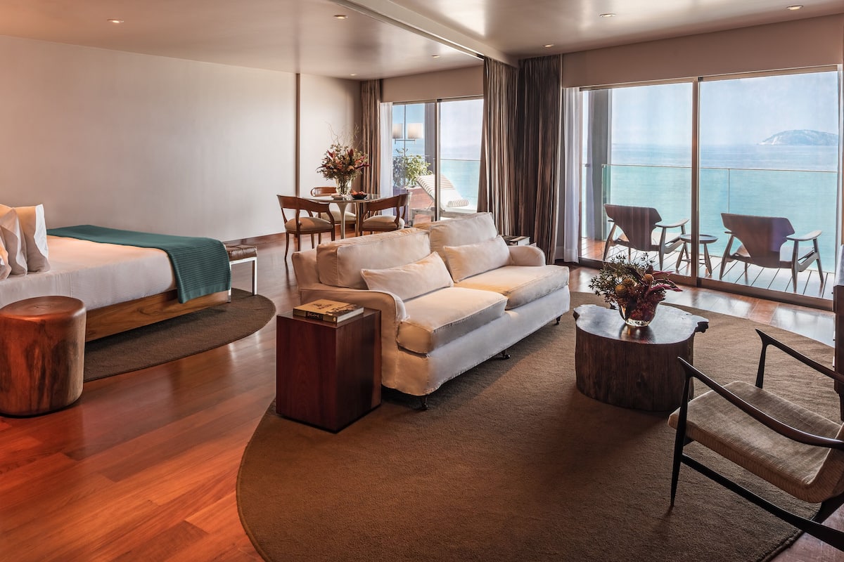 1 bedroom, minibar, in-room safe, desk