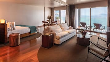 1 chambre, minibar, coffres-forts dans les chambres, bureau