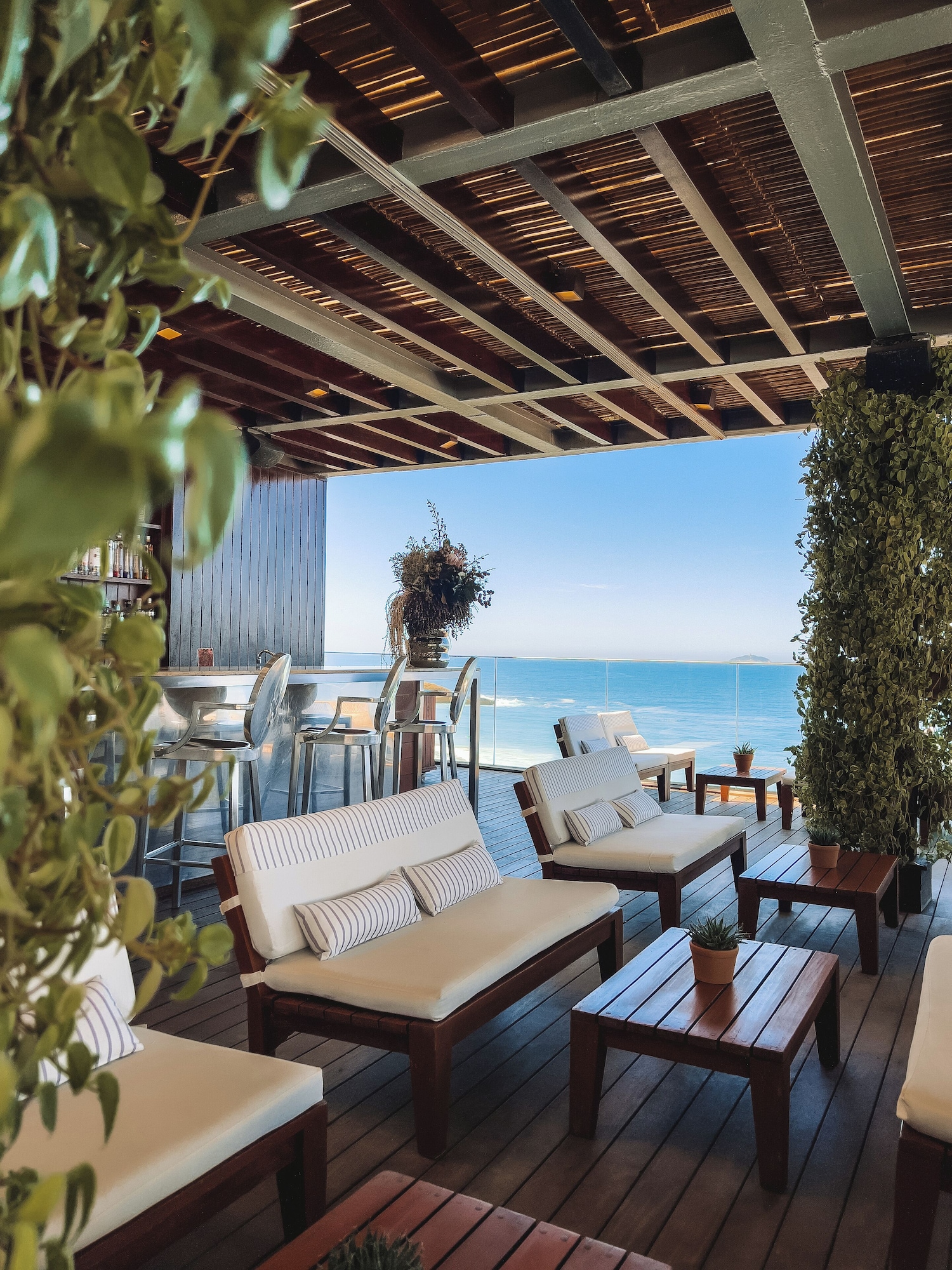 Poolside bar