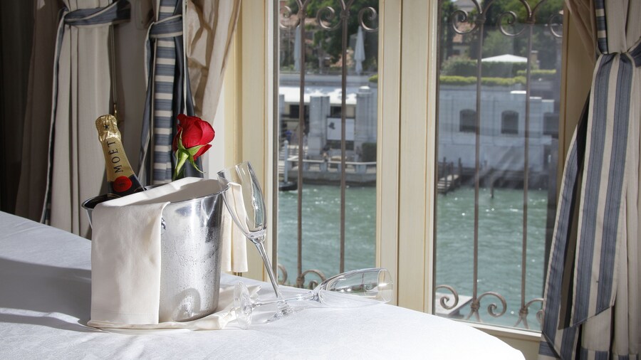 ホテル デイ ドラゴマンニ