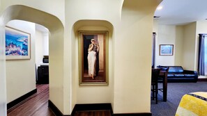 套房, 2 张大床 | 特色装修、办公桌、熨斗/熨衣板、免费 WiFi