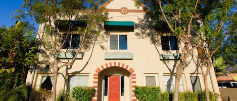 Bagian depan properti