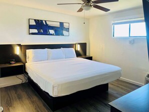 Ferros/tábuas de passar roupa, Wi-Fi de cortesia, roupa de cama