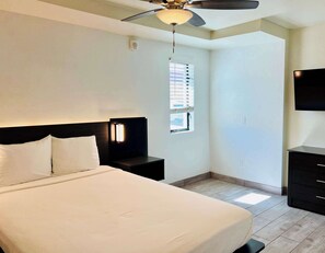 Iron/ironing board, free WiFi, bed sheets