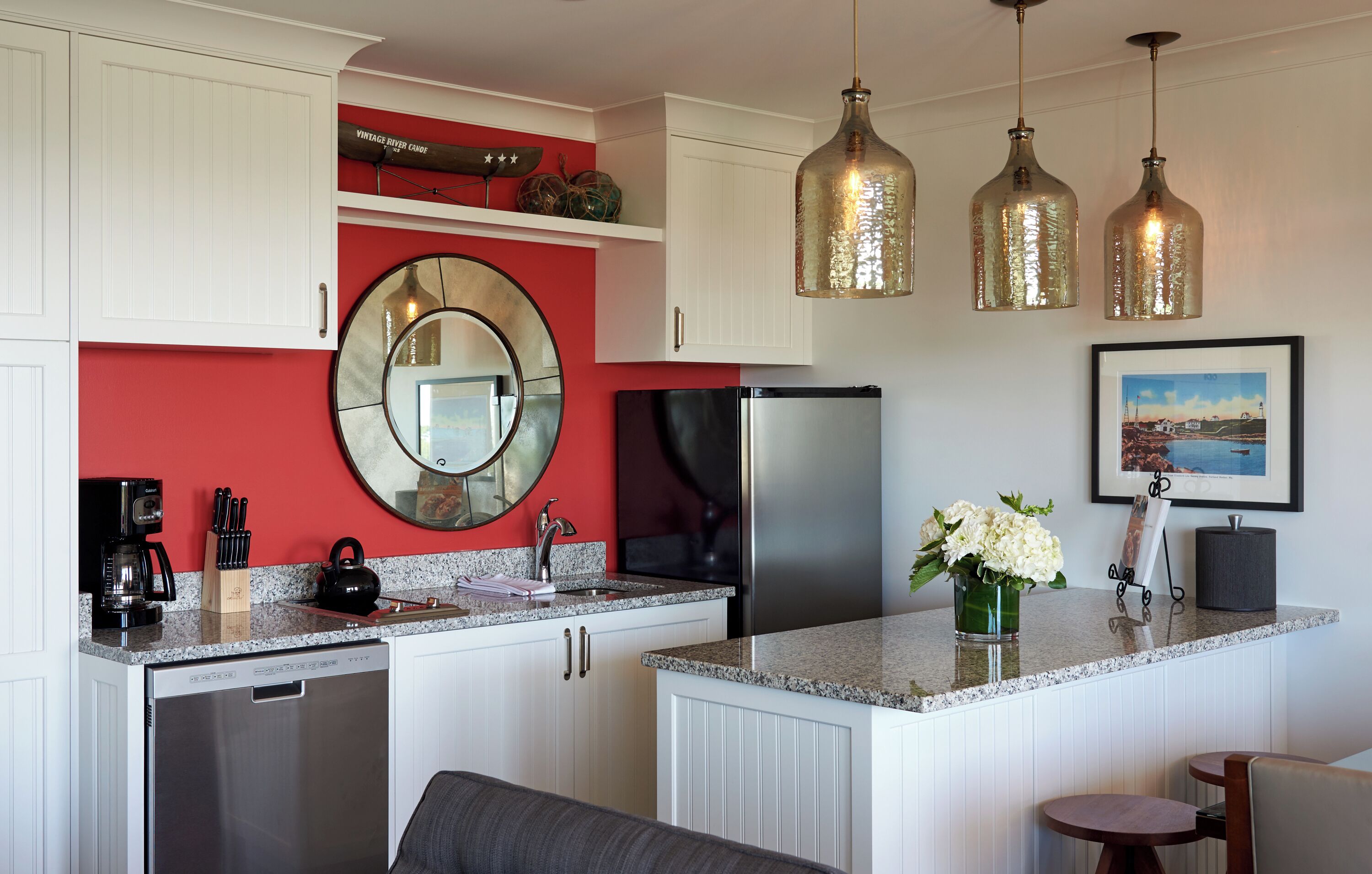 fridge, microwave, coffee/tea maker