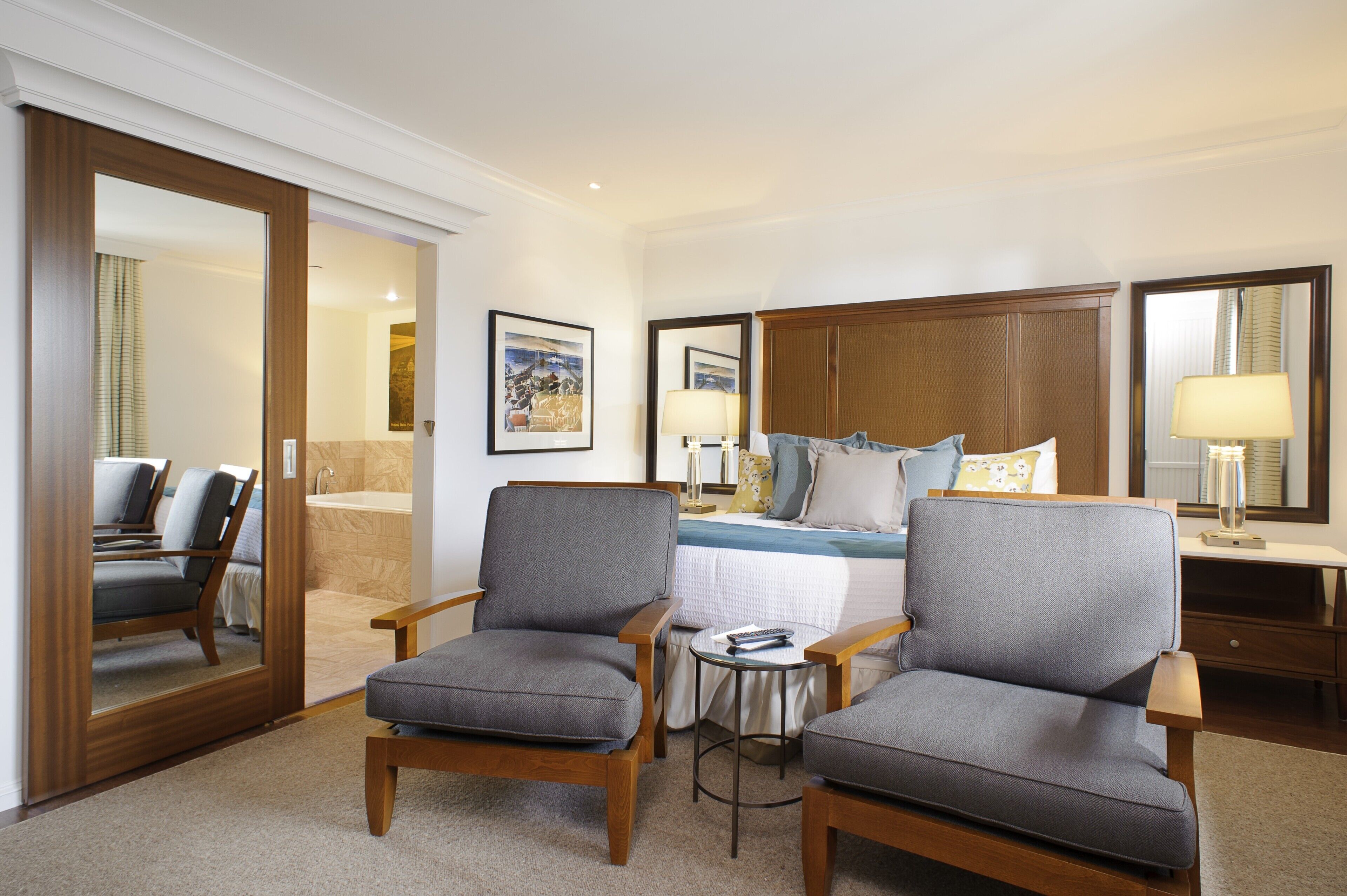 2 bedroom beach suite | hypo-allergenic bedding, pillow-top beds, desk, iron/ironing board