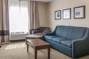 Suite, 1 Bedroom, Non Smoking | Premium bedding, desk, iron/ironing board, free cribs/infant beds