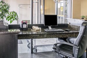 Business centre - Comfort Suites Wixom - Novi (Wixom)