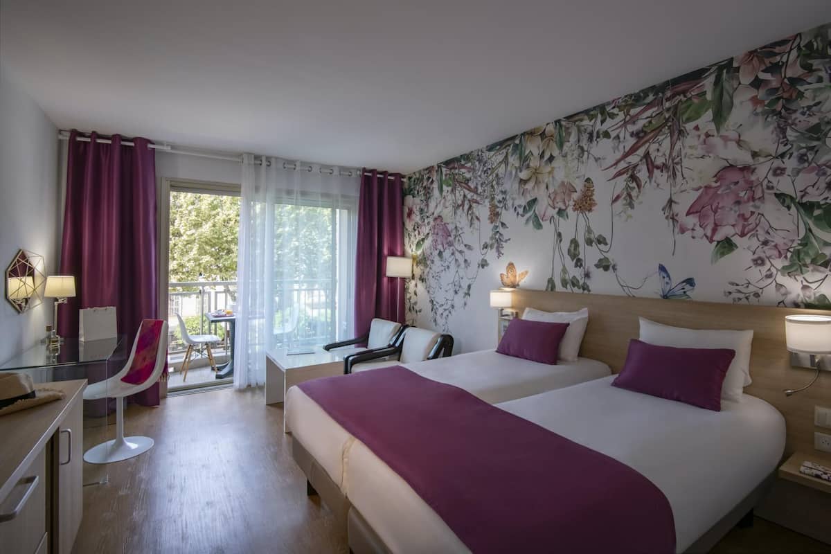 Luxury-Doppelzimmer, mit Bad, Gartenblick | Select-Comfort-Betten, Zimmersafe, individuell dekoriert