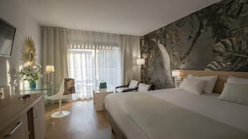 Chambre Double Luxe, salle de bains attenante, vue jardin | Matelas Select Comfort, coffres-forts dans les chambres