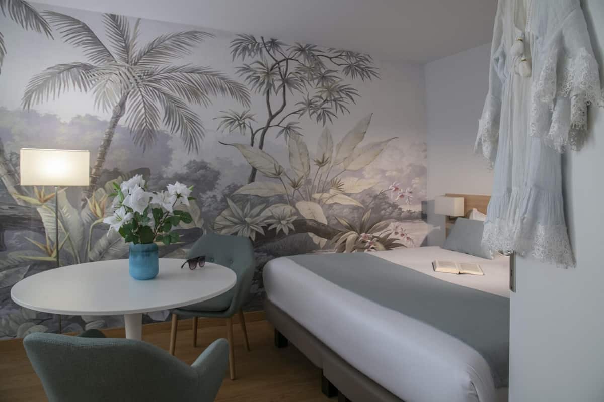 Standard-Doppelzimmer, mit Bad | Select-Comfort-Betten, Zimmersafe, individuell dekoriert
