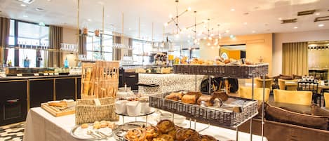 Daily buffet breakfast (EUR 19 per person)