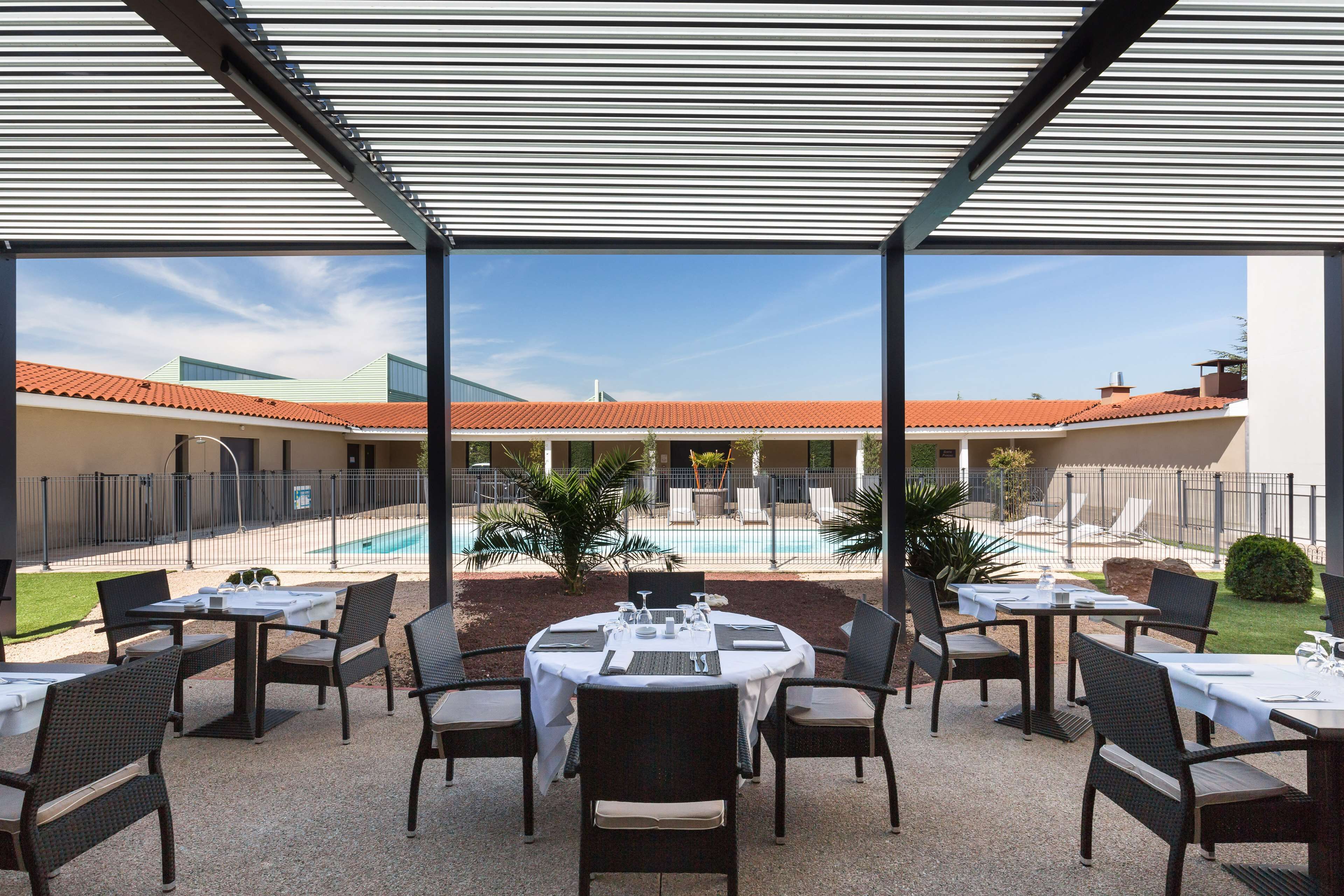 Photo - Gatsby Hotel & Restaurant by Happyculture