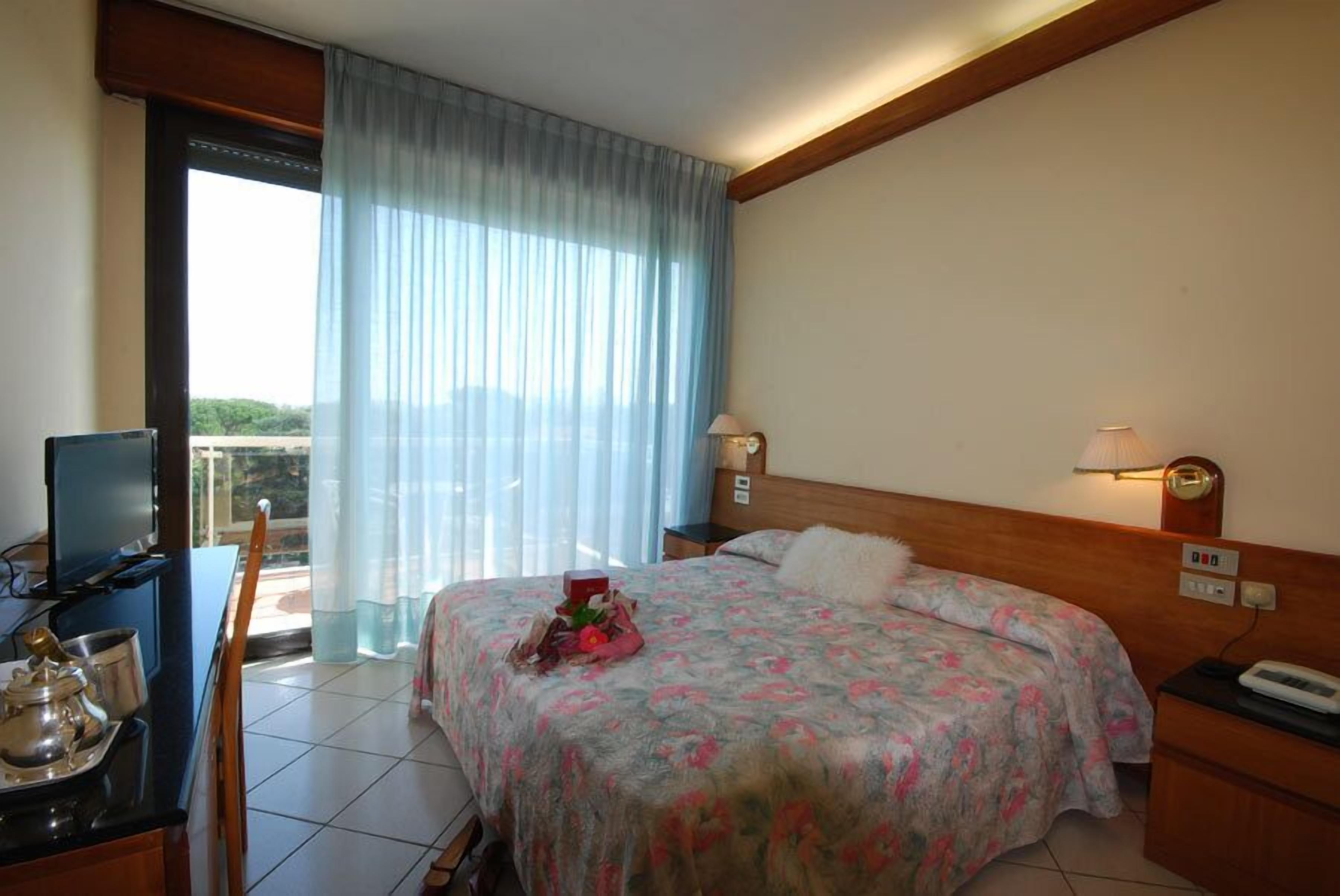 Photo - Hotel Napoleon