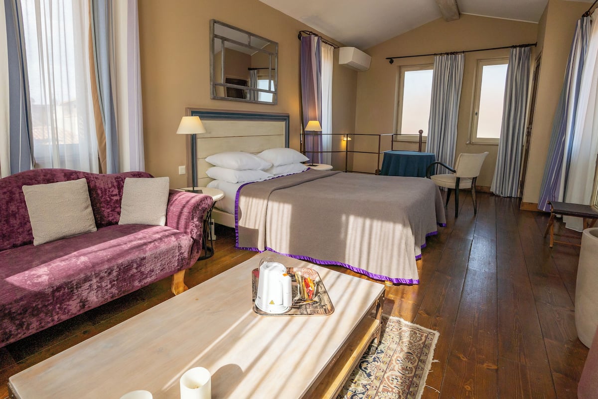 Suite, 1 tweepersoonsbed, uitzicht op stad (Belvedere) | 1 slaapkamer, luxe beddengoed, een minibar, een kluis op de kamer