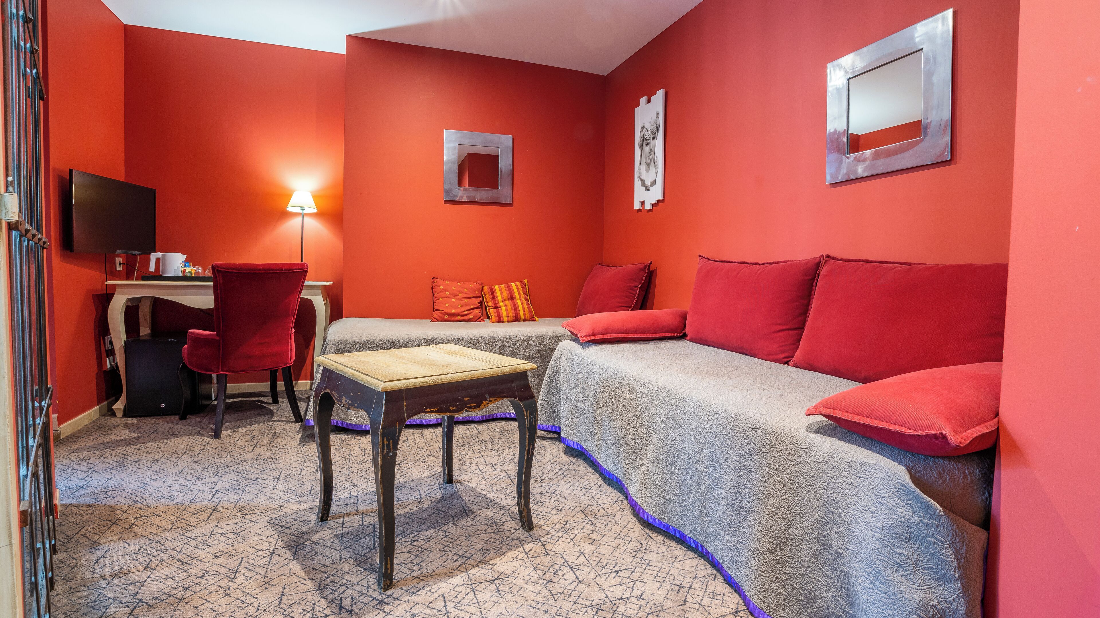 quadruple room | 1 bedroom, premium bedding, minibar, in-room safe