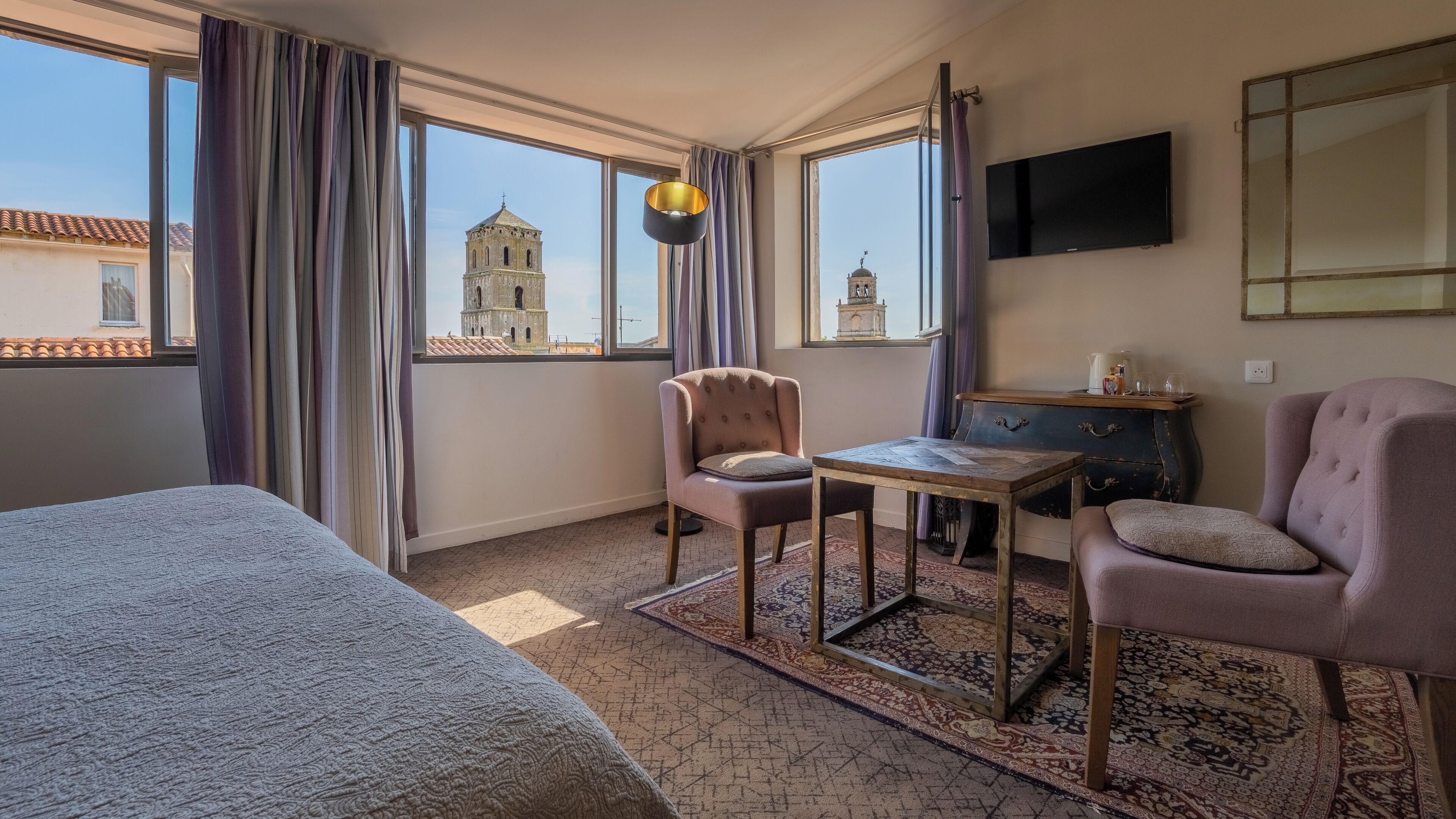 Suite Junior, 1 lit double, vue sur la ville Panoramique | Ropa de cama de alta calidad, minibar, caja fuerte y escritorio