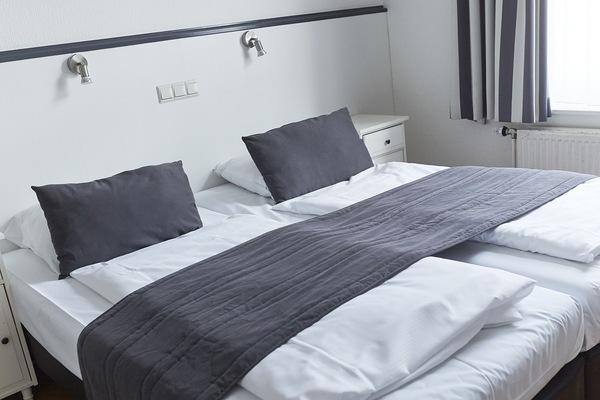 Triple Room | Laptop workspace, blackout curtains, soundproofing, free WiFi