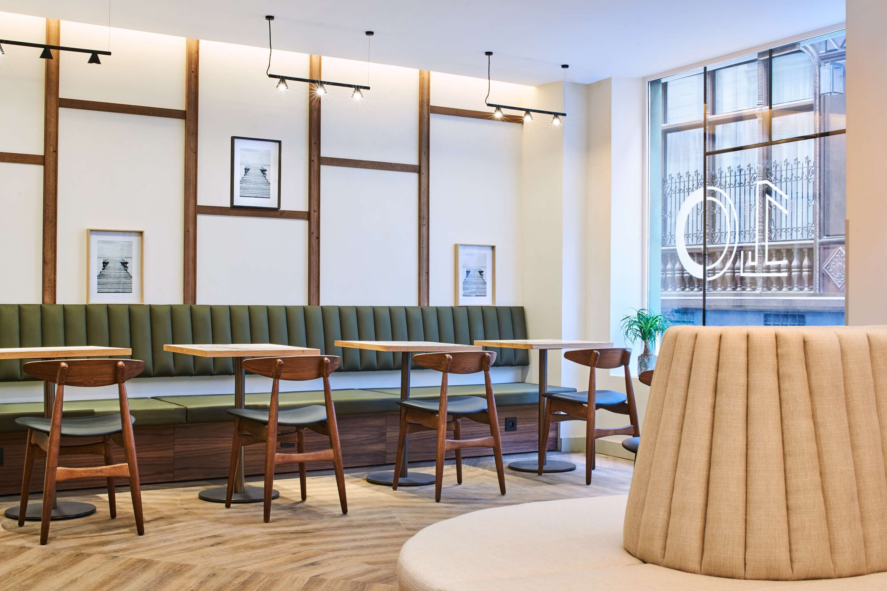 Dagelijks ontbijtbuffet (EUR 12 per persoon)