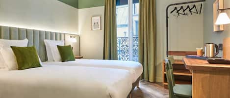 Twin Room | In-room safe, desk, blackout curtains, soundproofing