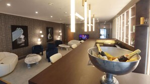 酒吧（店内）