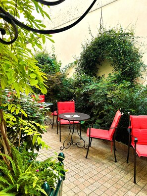 Terrace/patio - Hôtel De Varenne (Paris)