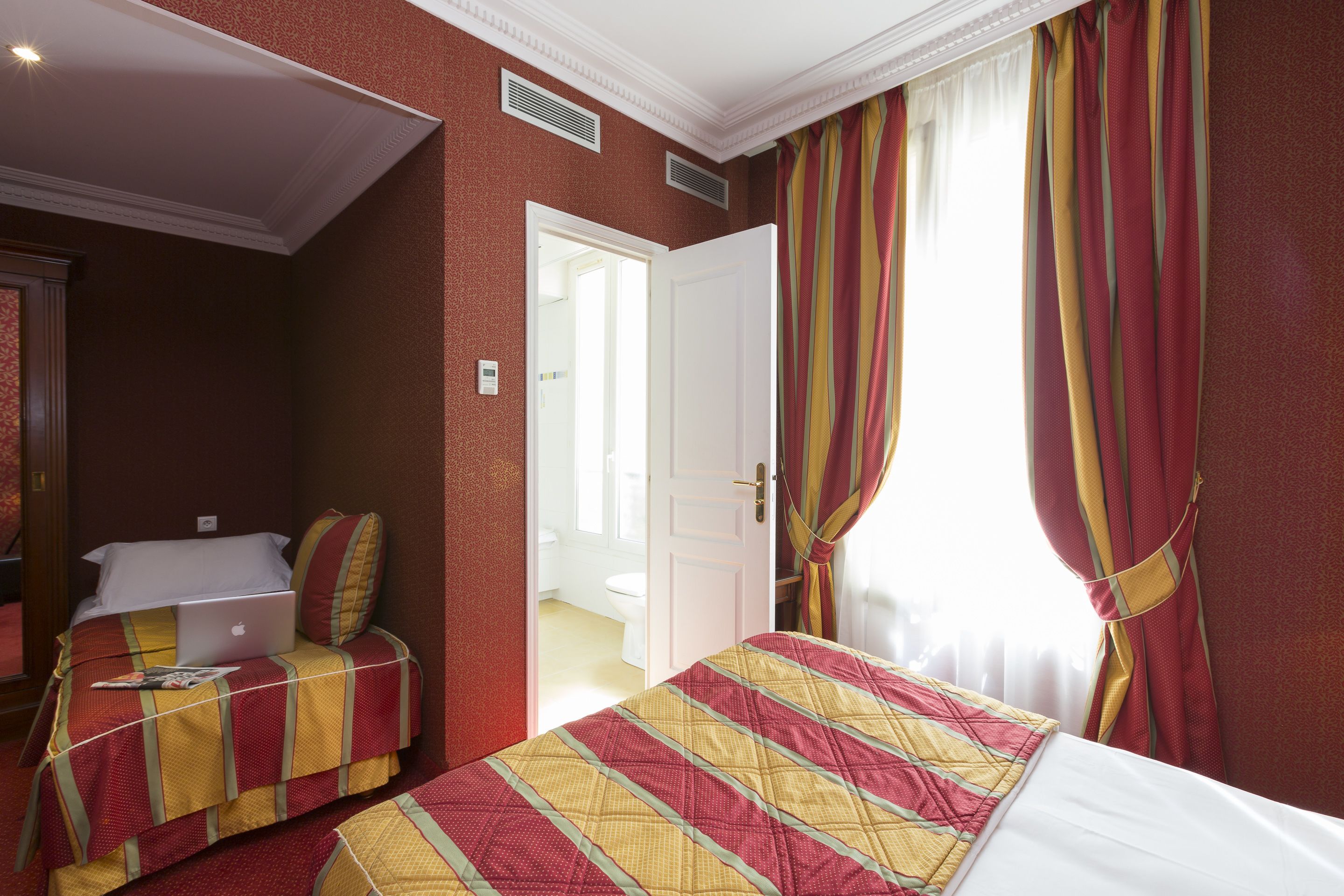 triple room | in-room safe, desk, blackout curtains, soundproofing
