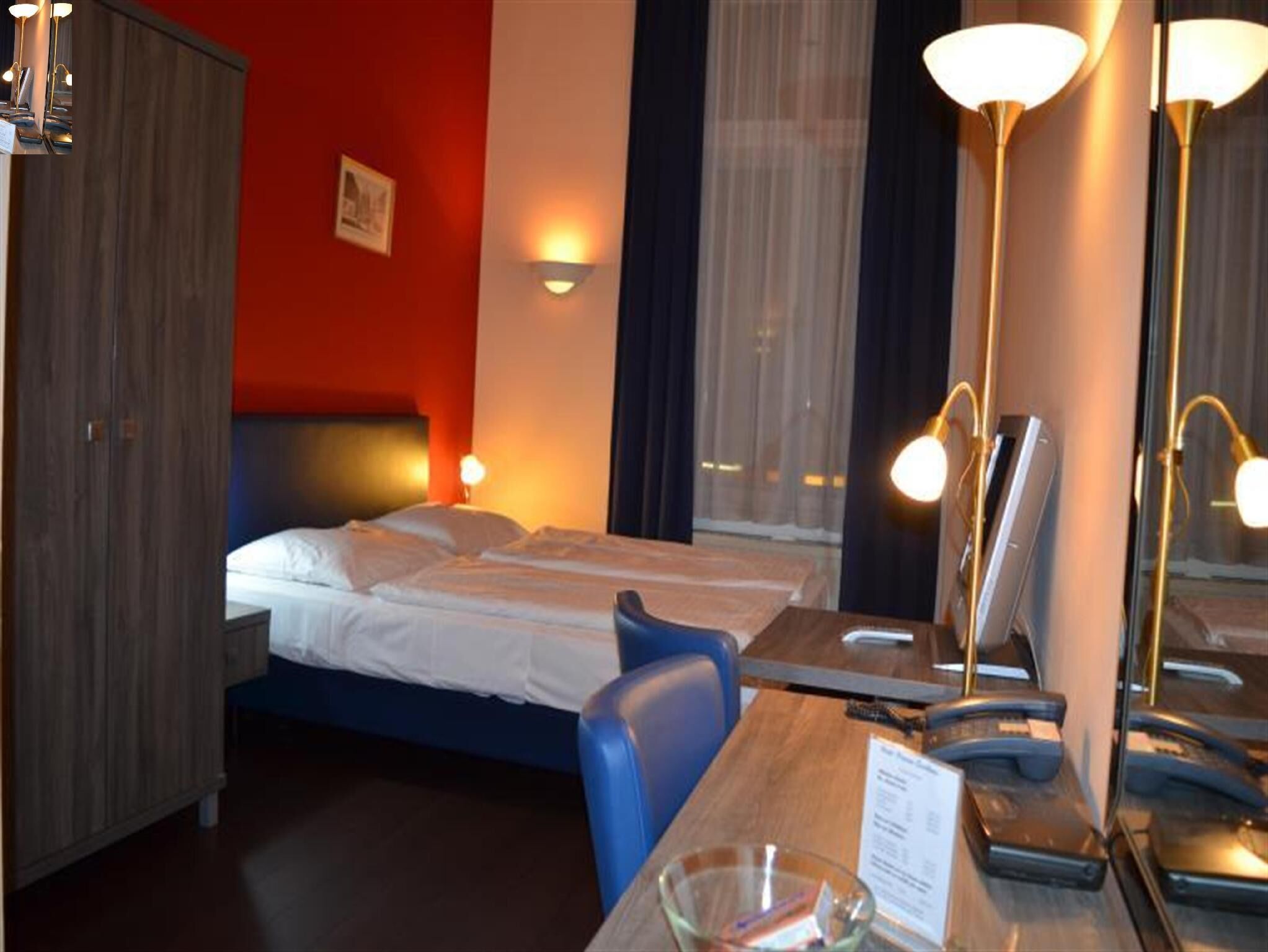 Minibar, in-room safe, desk, blackout curtains