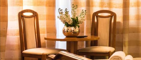 32-inch LED TV with digital channels, TV