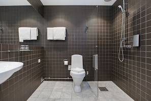 Standard Double Room, 1 Double Bed | Bathroom