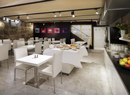 ibis Styles Stockholm Odenplan - view 2