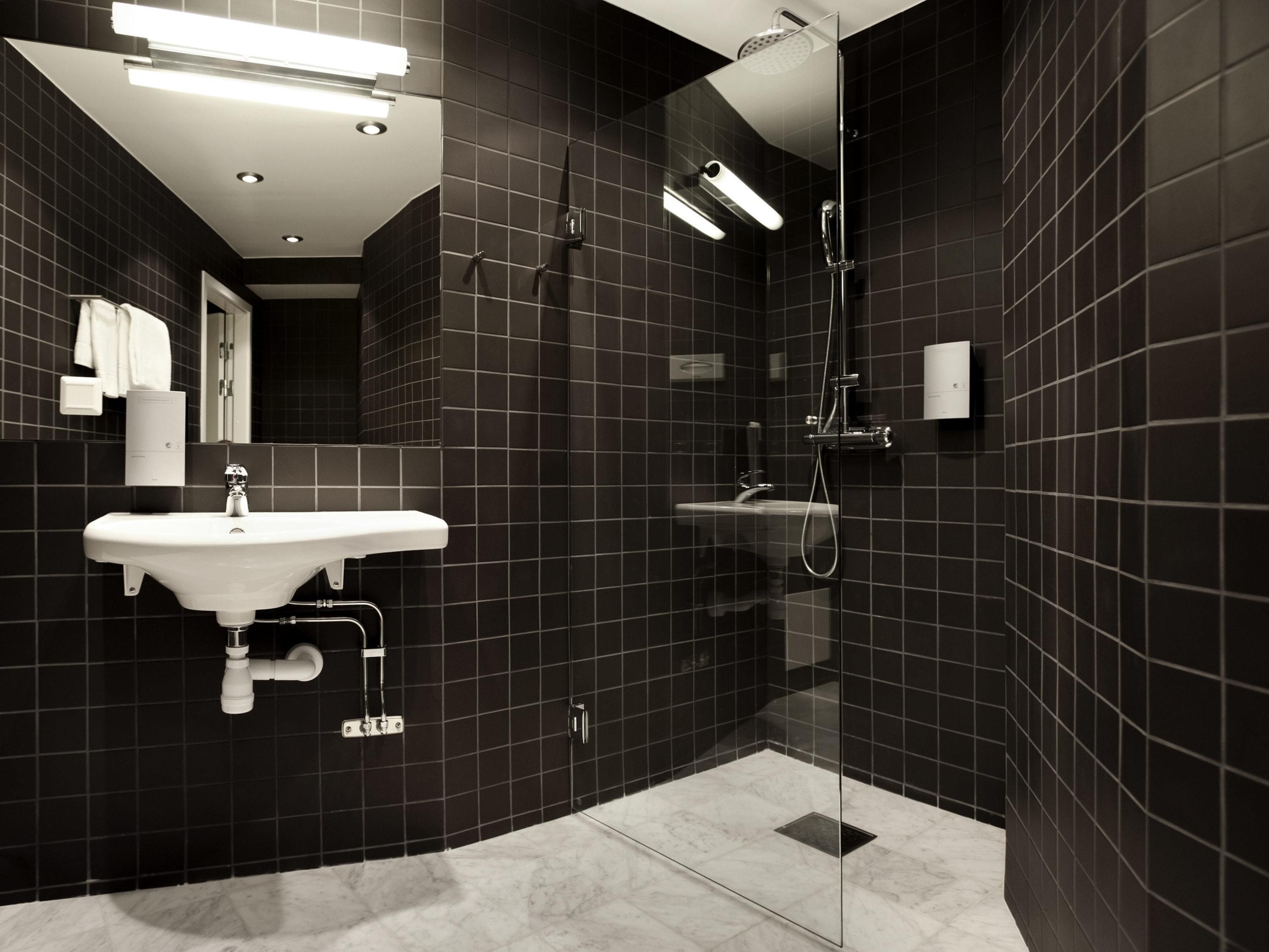 superior double room, 1 double bed | premium bedding, desk, blackout curtains, free wifi