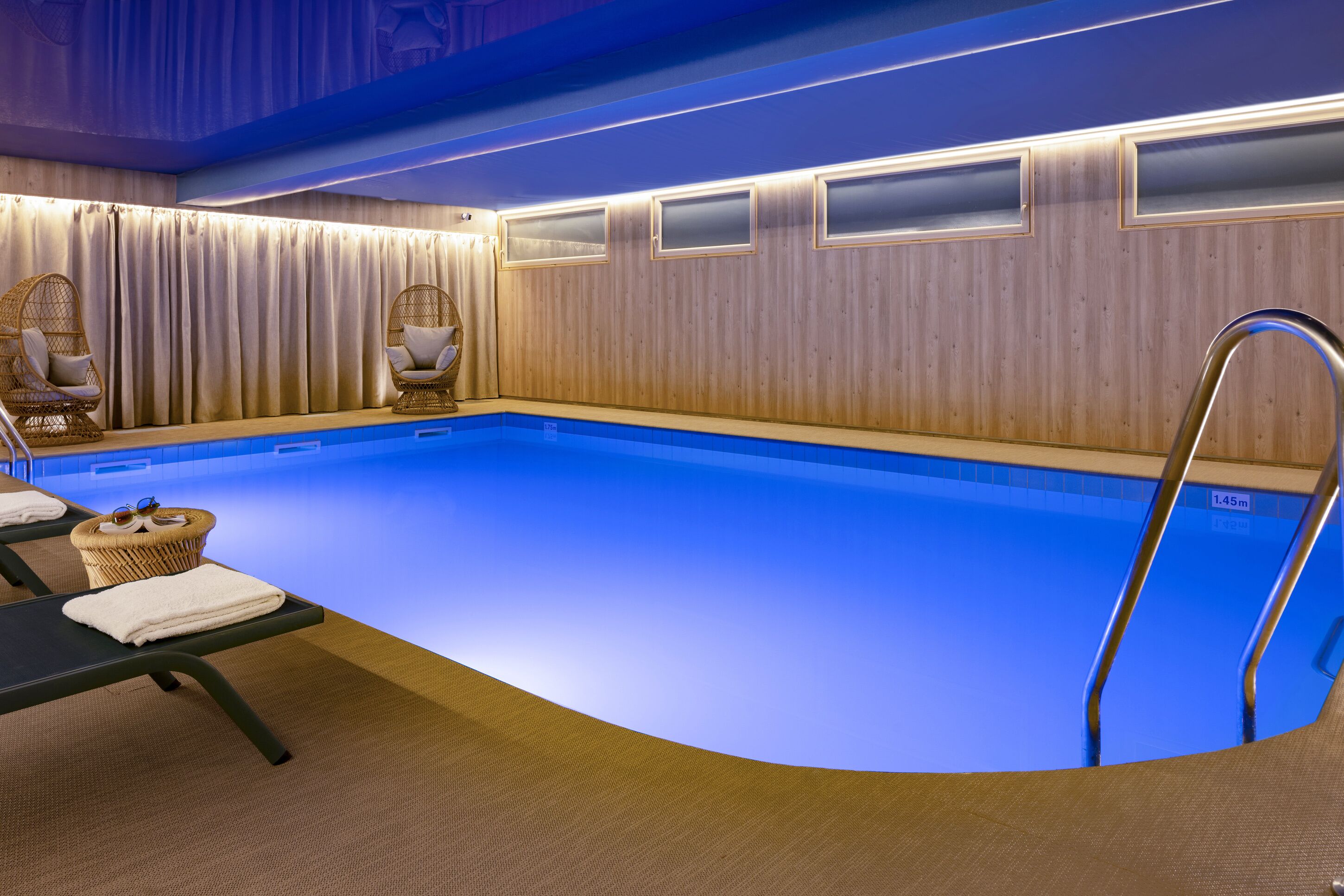 indoor pool, open 7:00 am to 10:00 pm, free pool cabanas, pool loungers