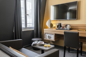 In-room safe, desk, laptop workspace, free WiFi - Hotel Residence Europe & Spa (Clichy)