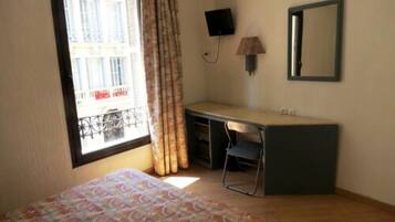 Standard Double Room | Soundproofing, free cribs/infant beds, free WiFi