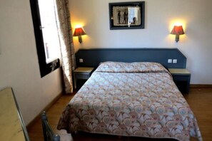 تجهيزات عازلة للصوت وأسرّة أطفال/رضّع (مجانًا) وواي فاي مجانًا