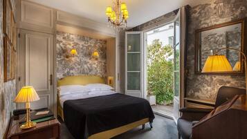 In-room safe, individually decorated, individually furnished, desk