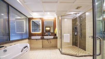 Shower, rainfall showerhead, free toiletries, hair dryer