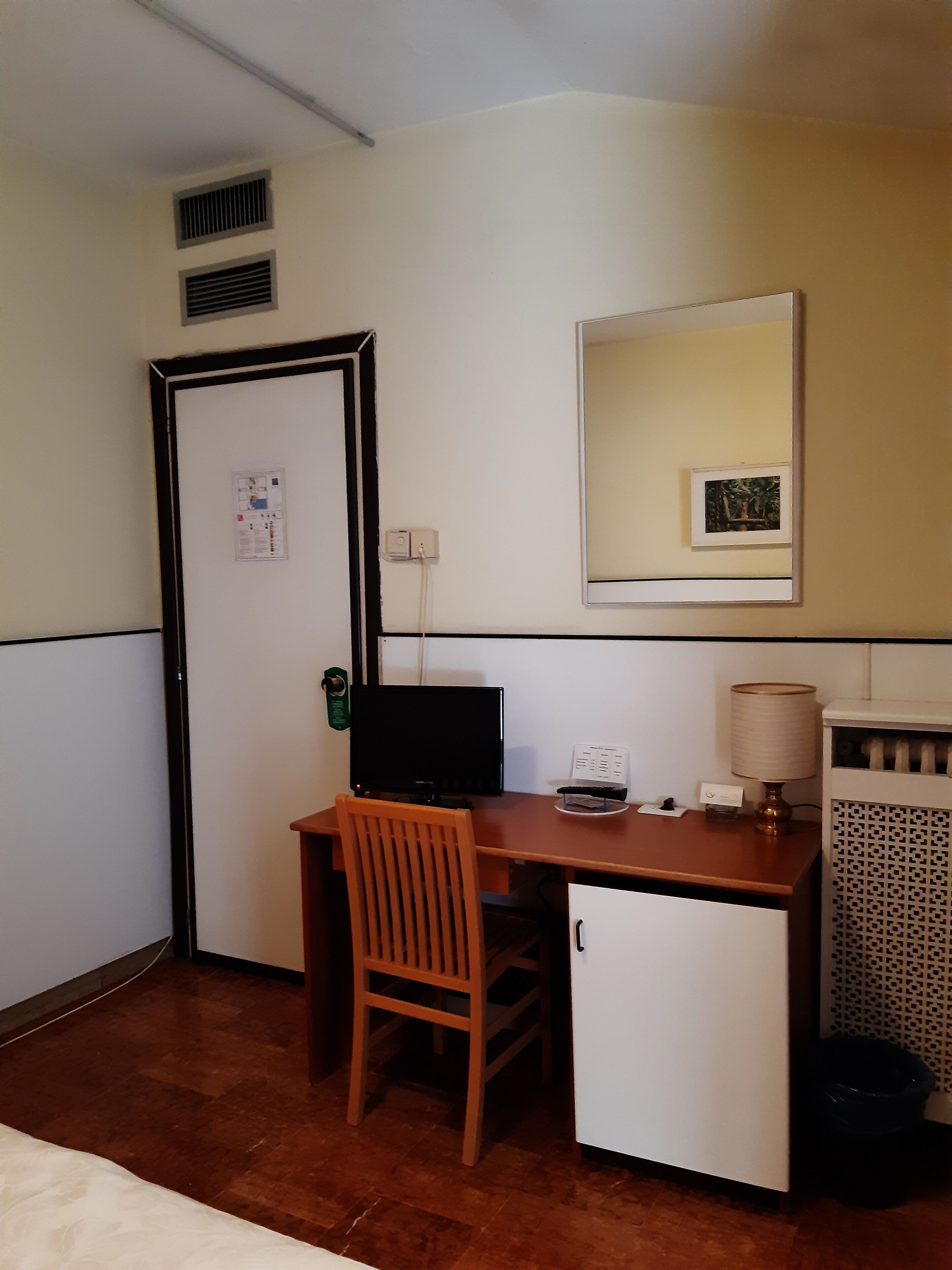 minibar, in-room safe, iron/ironing board, free wifi
