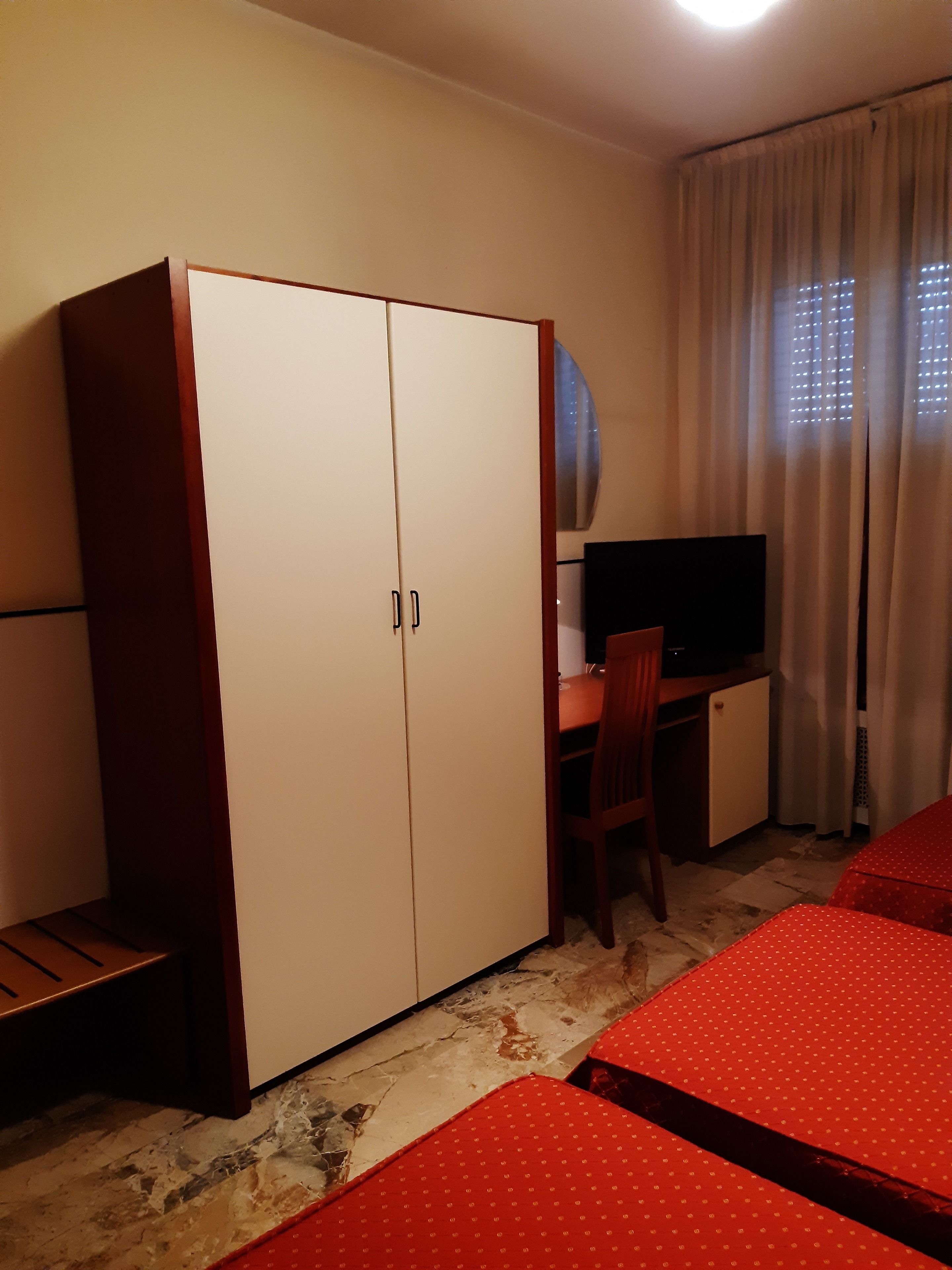 standard triple room | minibar, in-room safe, iron/ironing board, free wifi